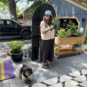 Meet your Posher, Maria